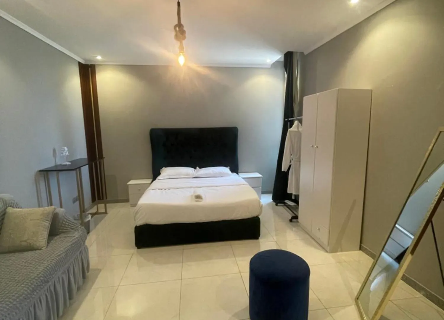 Sea-View-Almasarat Tower Apartment Jeddah
